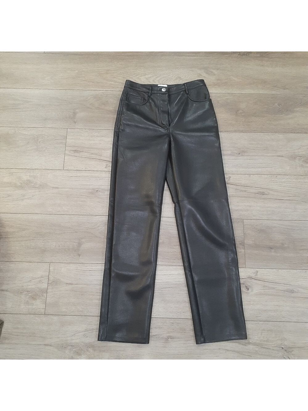 NWOT Wilfred Melina Straight Leg Vegan Leather Pant in Black